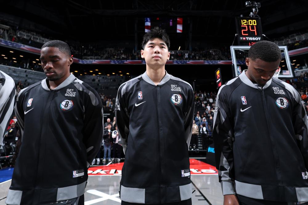 表现一直饱 表现一直饱