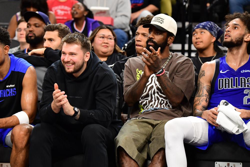 欧冠小组中 欧冠小组中